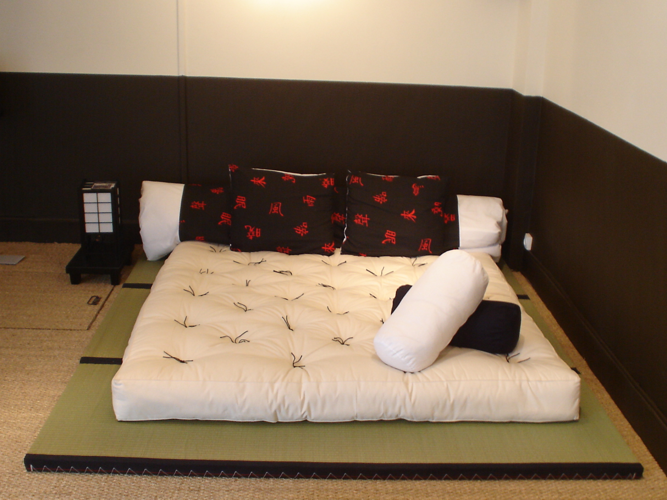 Tai Futons Futons Tatamis Lits Et Canapés Futons Ensemble futon tatamis traditionnel l Futon Family